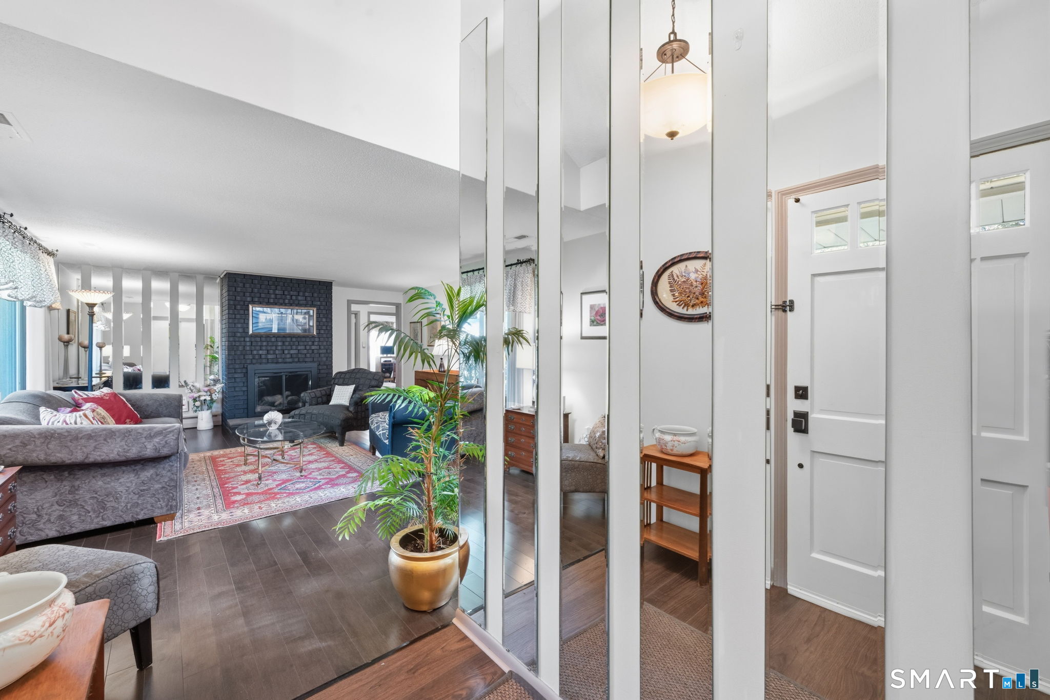 89 Mohegan Drive West Hartford CT 06117
