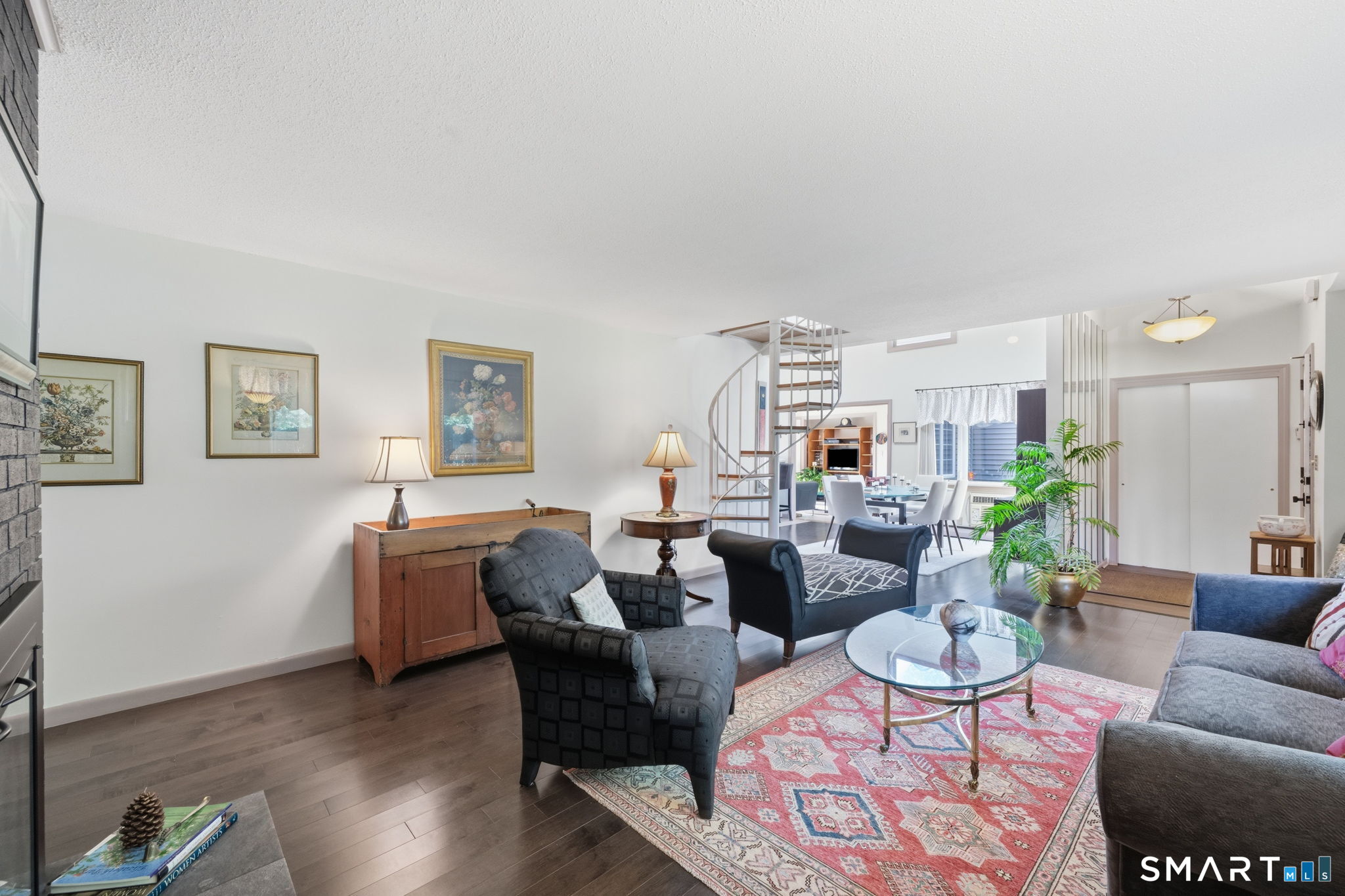 89 Mohegan Drive West Hartford CT 06117