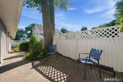 89 Mohegan Drive West Hartford CT 06117