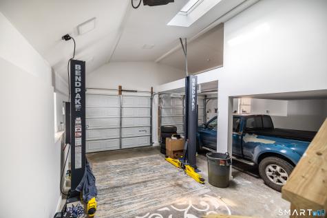 46 Oakleaf Street Bridgeport CT 06606