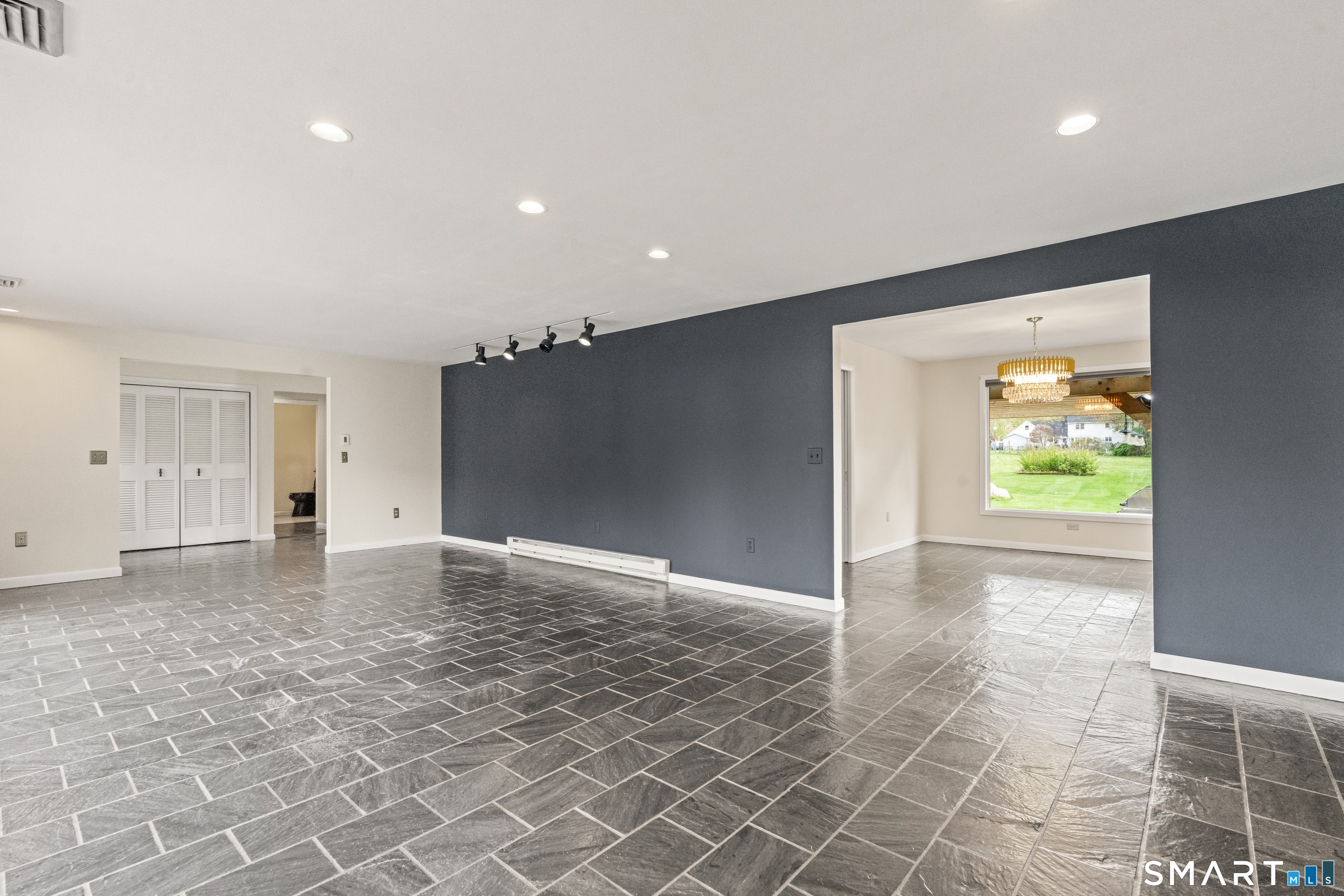 24 Colonial Drive Waterford CT 06385