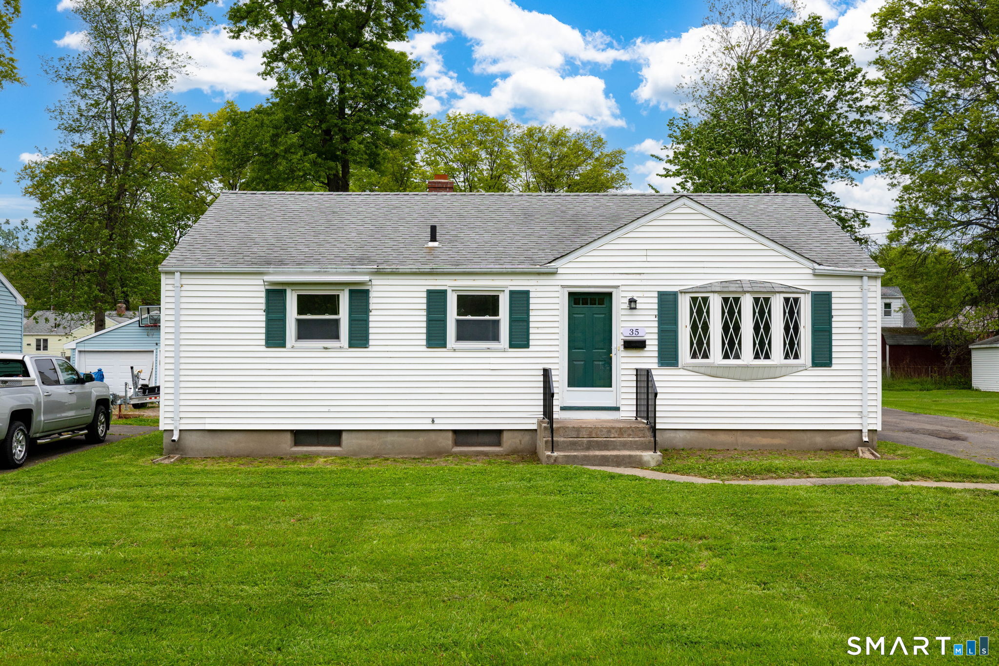 35 Greenfield Street Wethersfield CT 06109