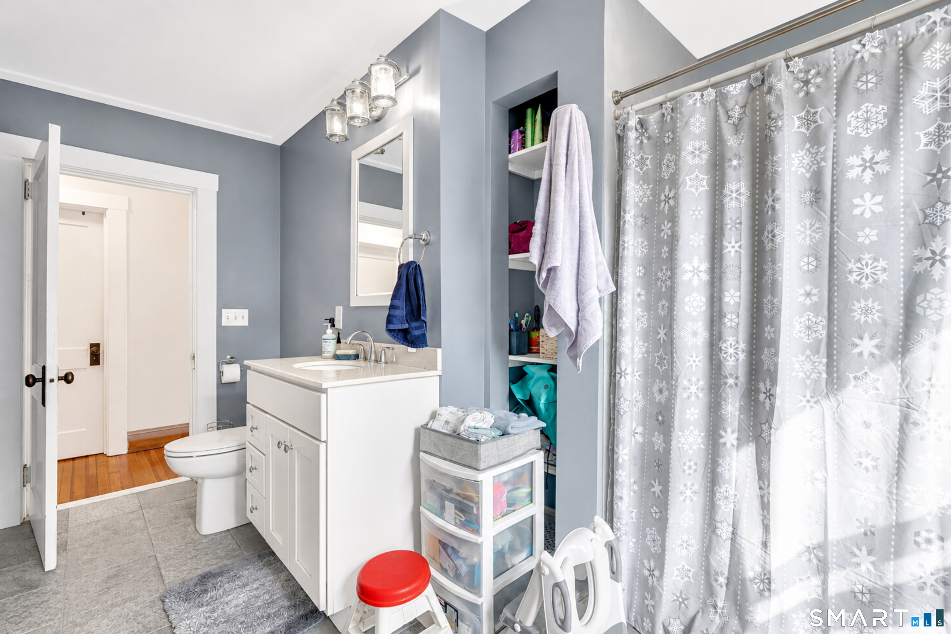 64 Walker Street Manchester CT 06040