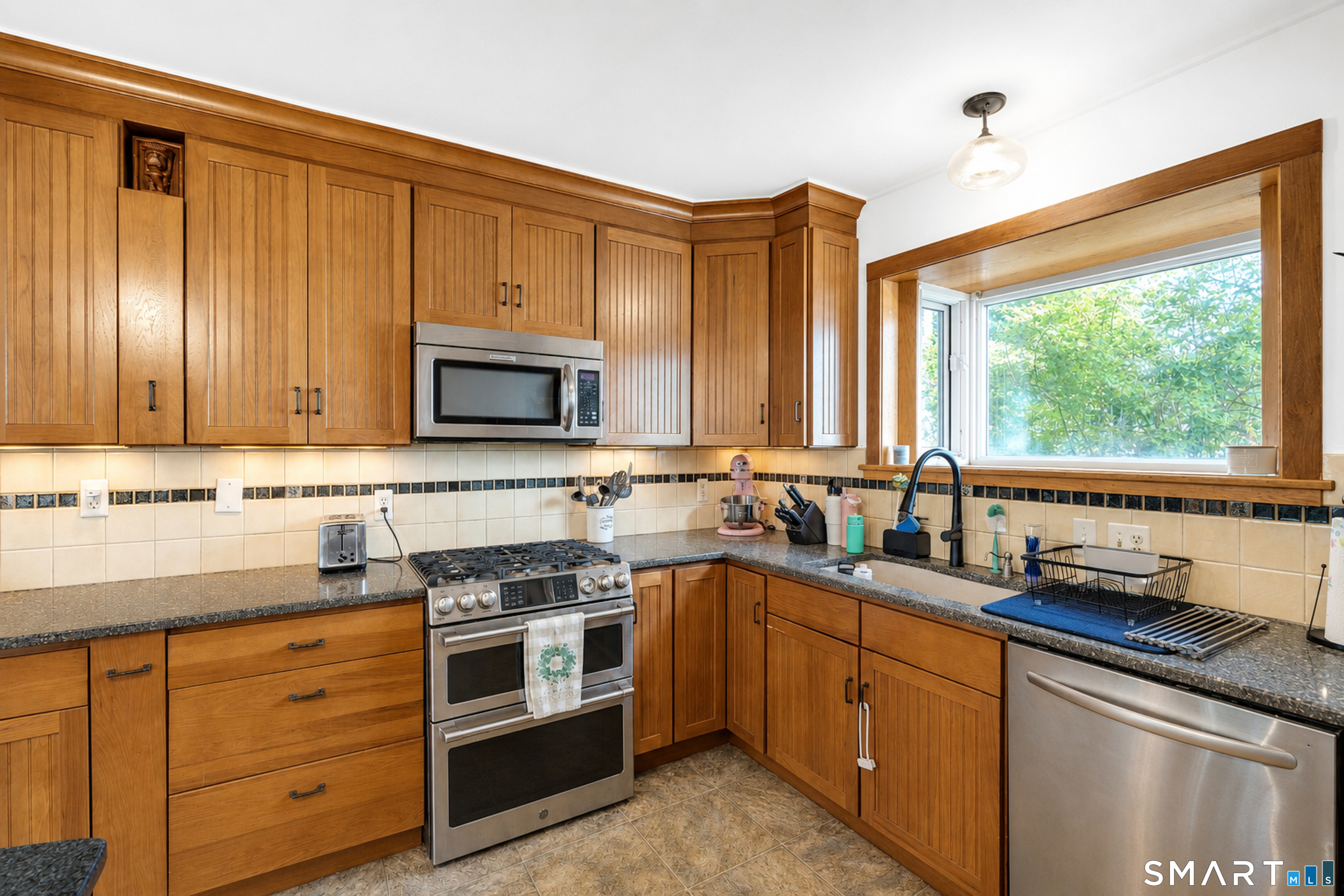 64 Walker Street Manchester CT 06040