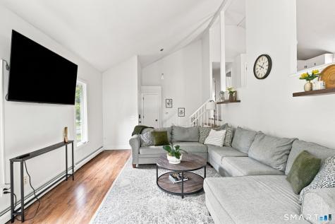 45 Deerfield Drive Glastonbury CT 06033