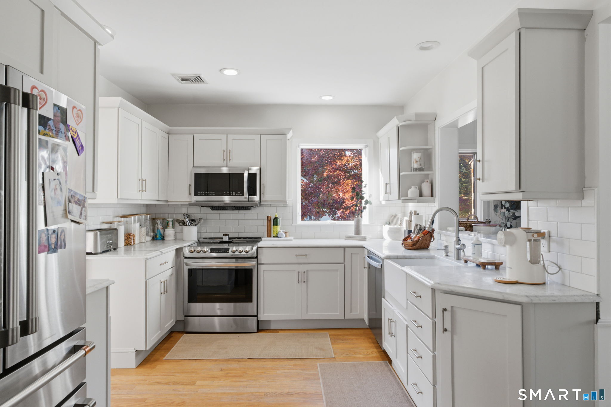 16 Riverside Road Simsbury CT 06070