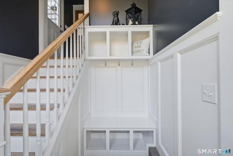 16 Riverside Road Simsbury CT 06070