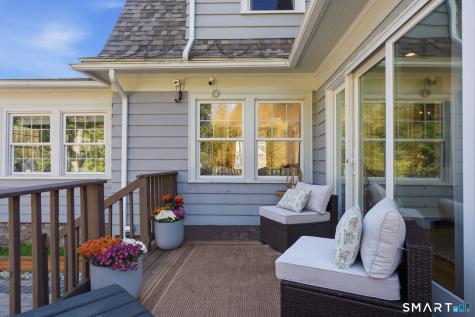 16 Riverside Road Simsbury CT 06070