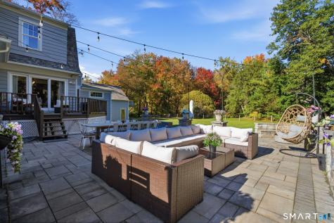 16 Riverside Road Simsbury CT 06070