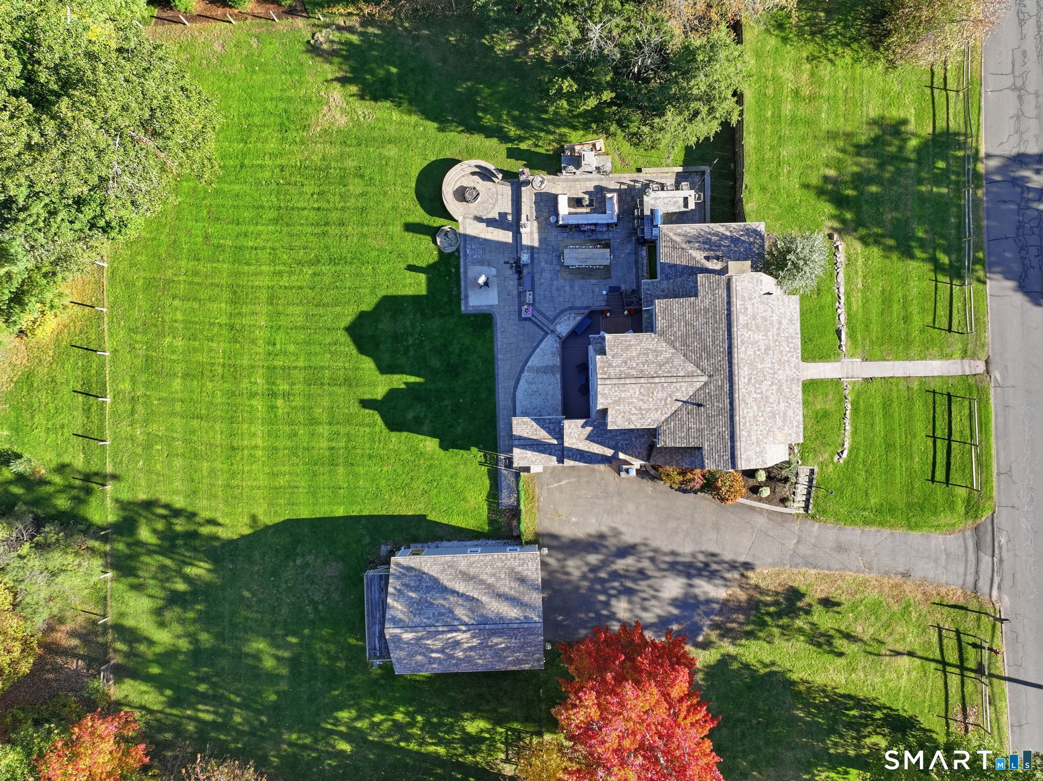16 Riverside Road Simsbury CT 06070