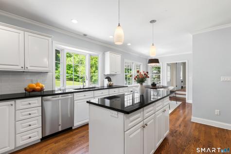 17 Kenilworth Terrace Greenwich CT 06830