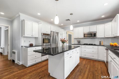 17 Kenilworth Terrace Greenwich CT 06830