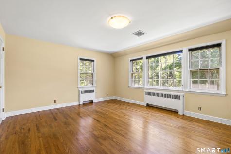 17 Kenilworth Terrace Greenwich CT 06830