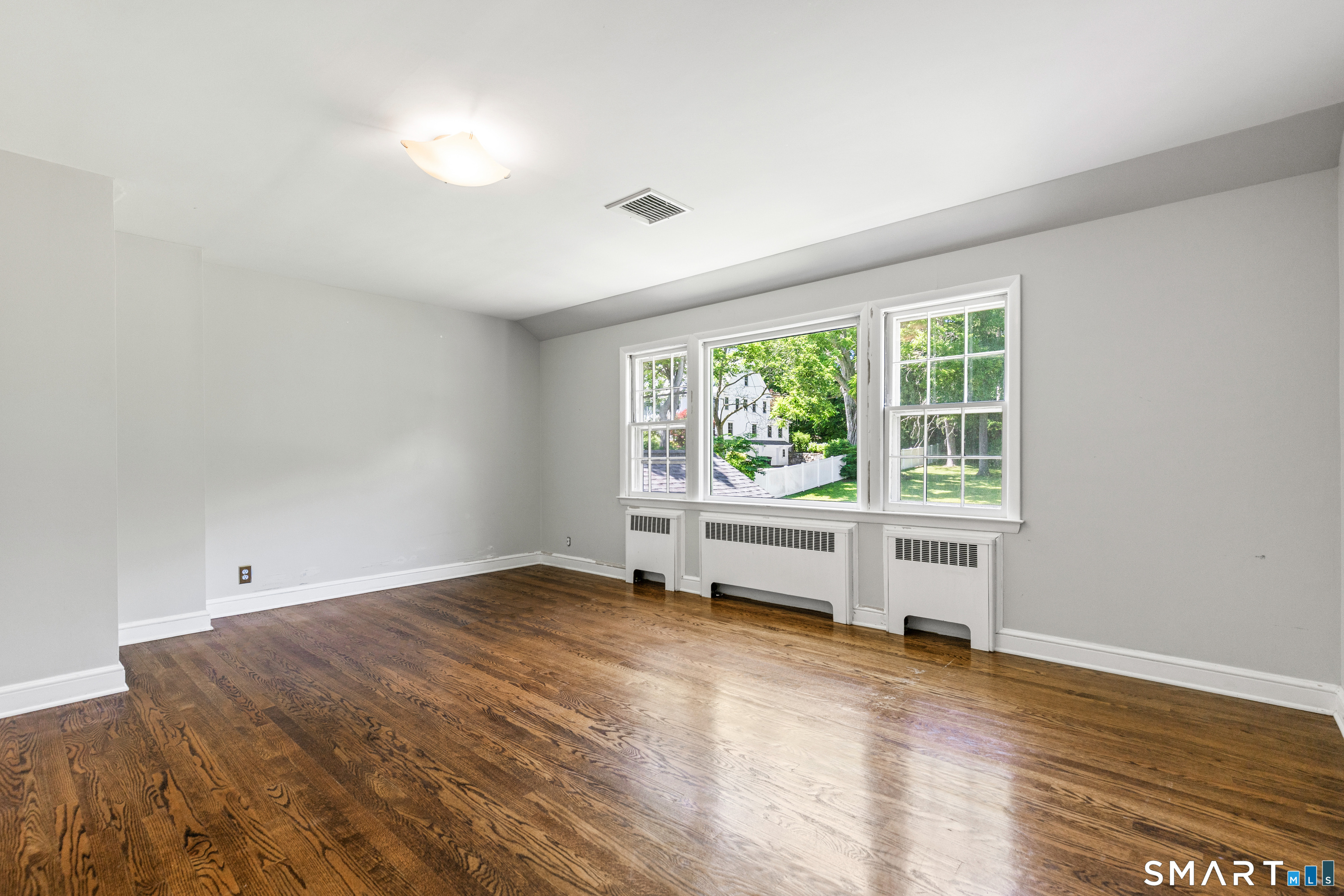 17 Kenilworth Terrace Greenwich CT 06830