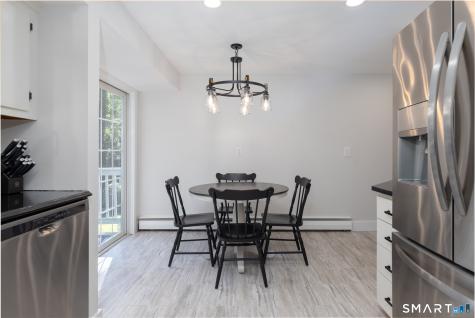 33 Carver Circle Simsbury CT 06070