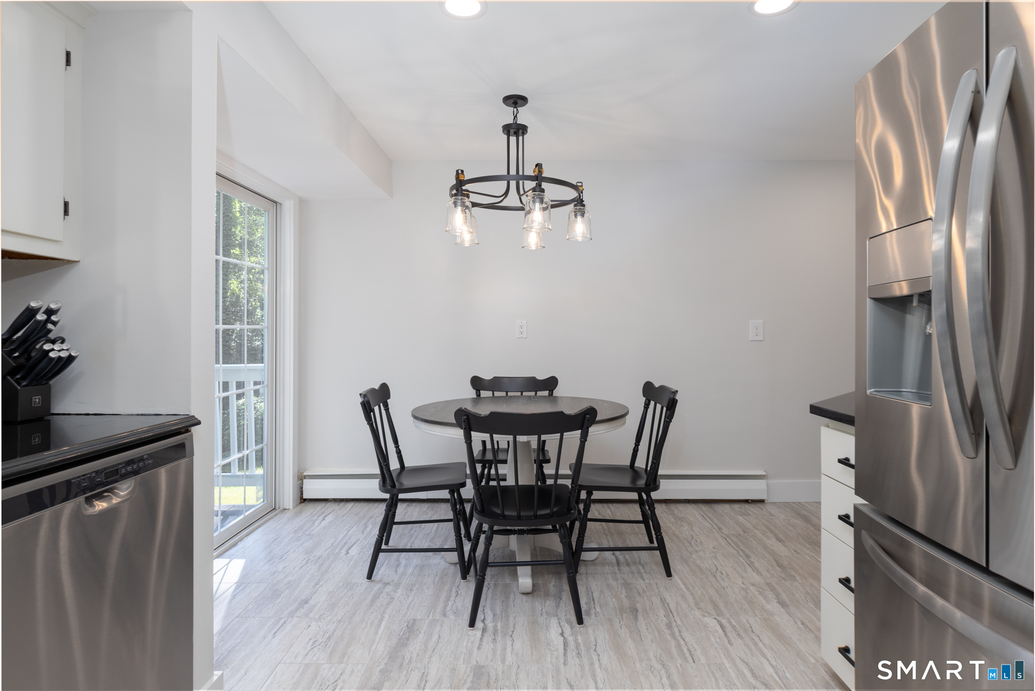 33 Carver Circle Simsbury CT 06070