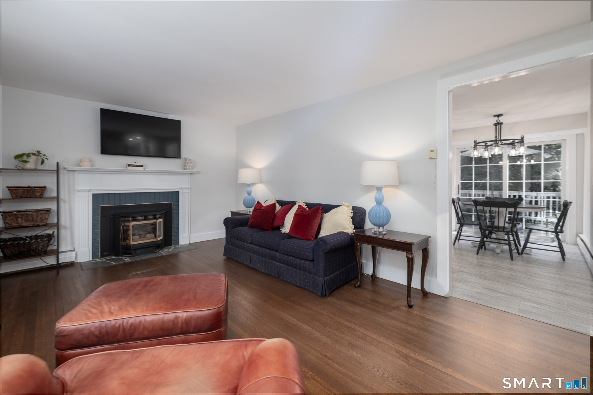 33 Carver Circle Simsbury CT 06070