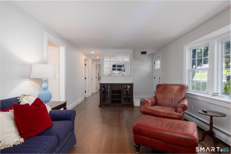 33 Carver Circle Simsbury CT 06070
