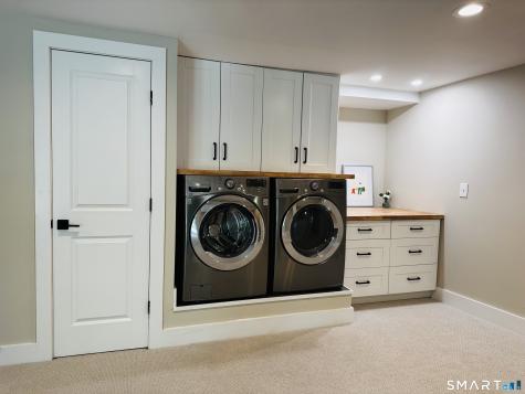 33 Carver Circle Simsbury CT 06070