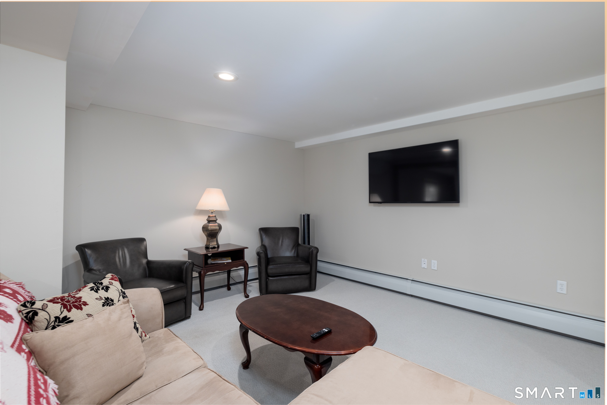 33 Carver Circle Simsbury CT 06070