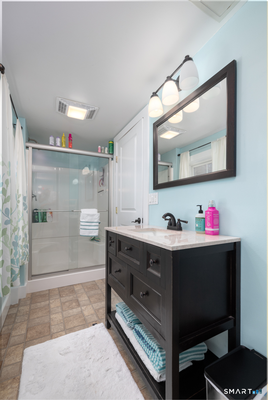 33 Carver Circle Simsbury CT 06070