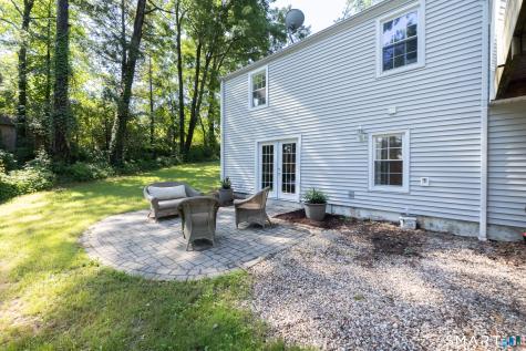 33 Carver Circle Simsbury CT 06070