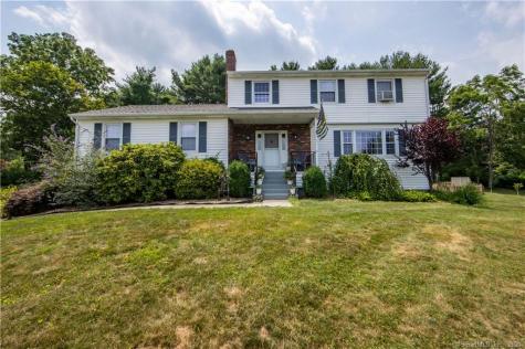 8 Glenbrook Drive New Milford CT 06776