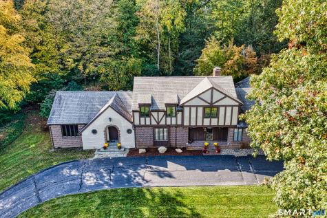14 Tulip Tree Lane Woodbridge CT 06525