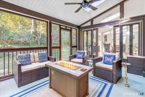 14 Tulip Tree Lane Woodbridge CT 06525