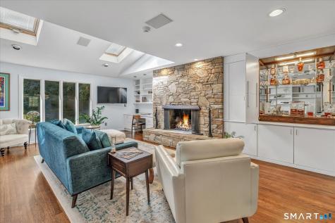 14 Tulip Tree Lane Woodbridge CT 06525