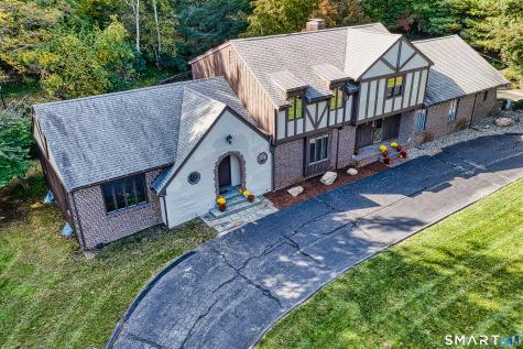 14 Tulip Tree Lane Woodbridge CT 06525