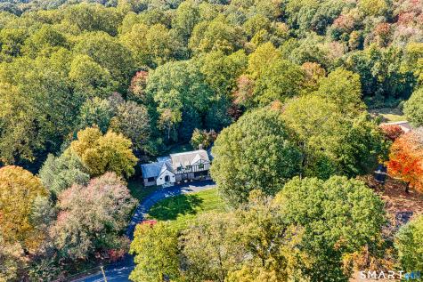 14 Tulip Tree Lane Woodbridge CT 06525