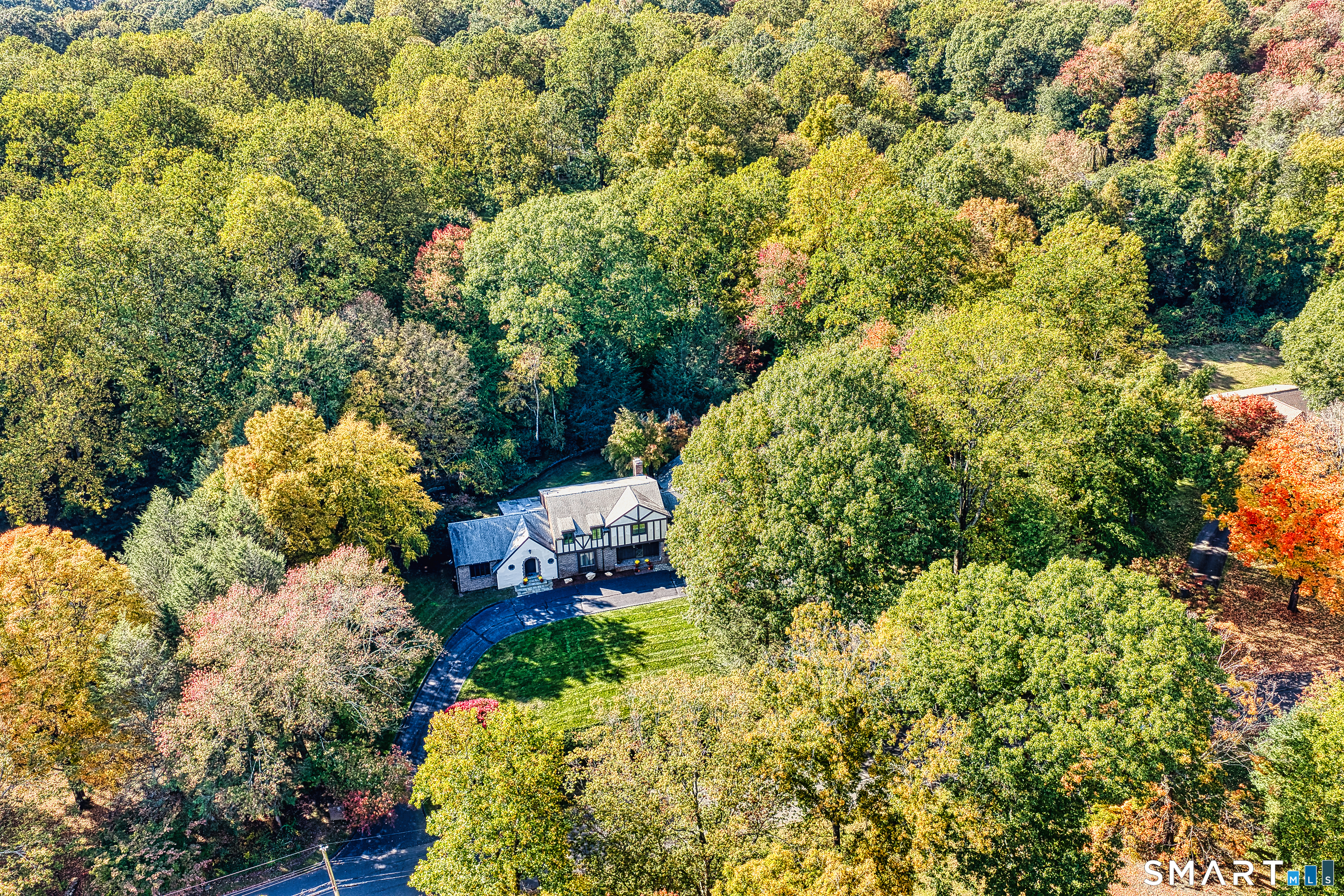 14 Tulip Tree Lane Woodbridge CT 06525