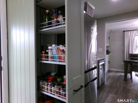 68 Woodland Park Shelton CT 06484