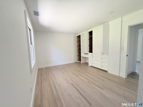 33 Manor Drive Trumbull CT 06611
