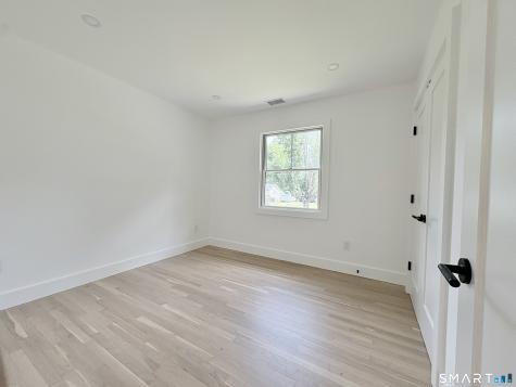 33 Manor Drive Trumbull CT 06611