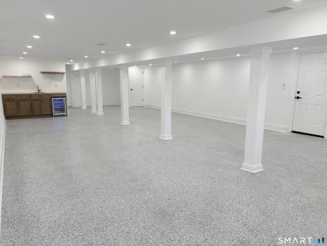 33 Manor Drive Trumbull CT 06611