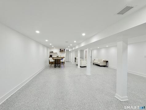 33 Manor Drive Trumbull CT 06611