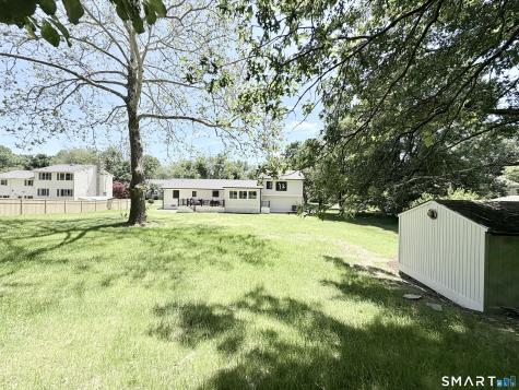 33 Manor Drive Trumbull CT 06611
