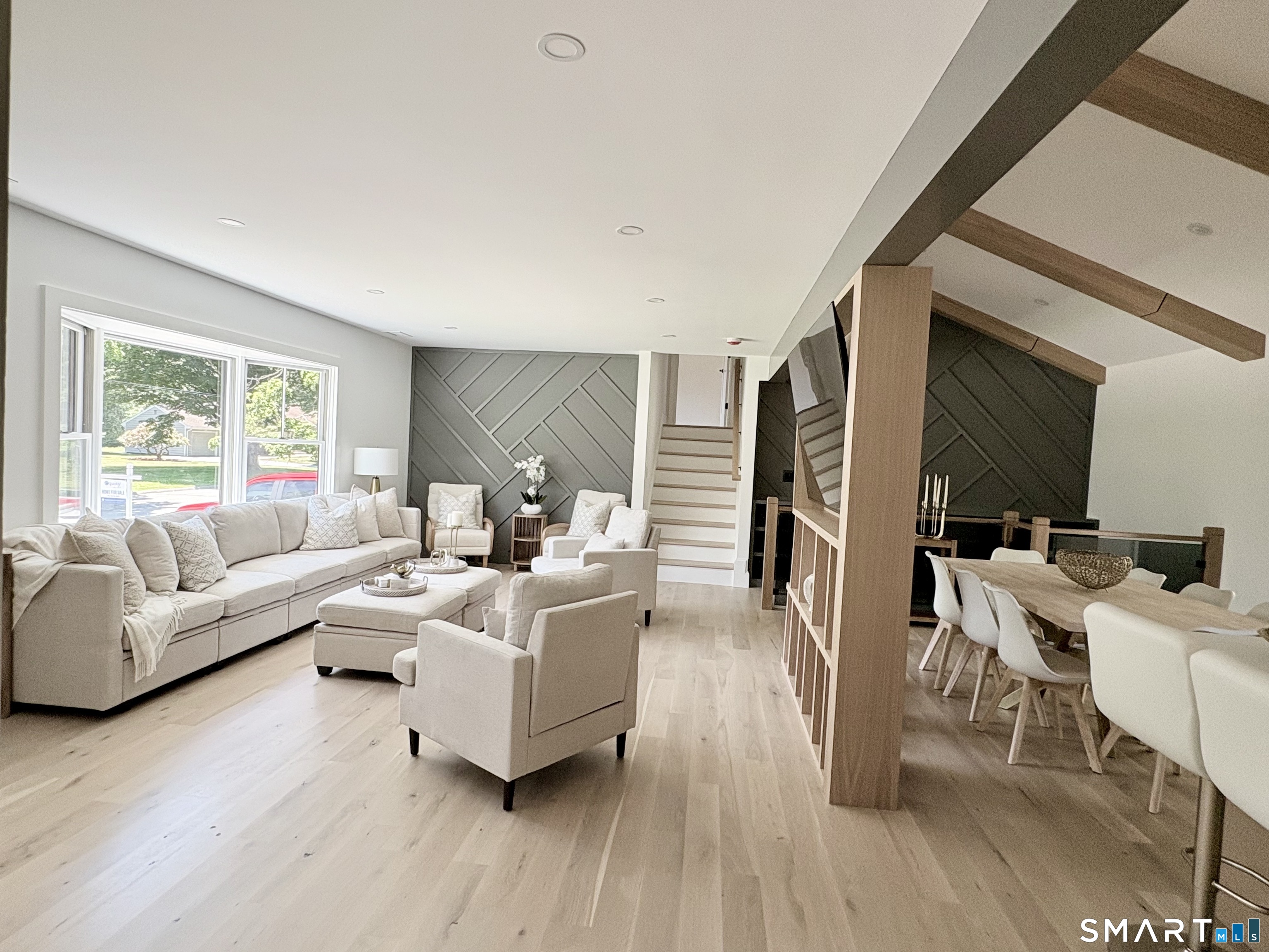 33 Manor Drive Trumbull CT 06611