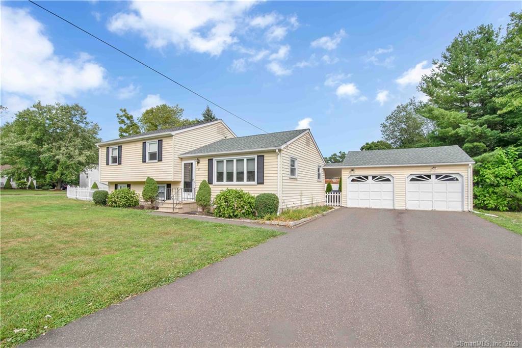 27 Park Pond Circle Wallingford CT 06492