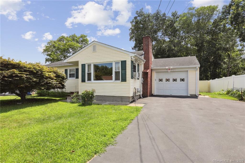 10 Maple Ridge Road Danbury CT 06811