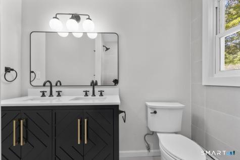5-A Circle Drive East Haven CT 06512