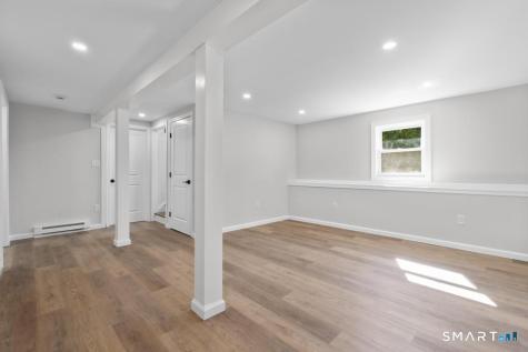 5-A Circle Drive East Haven CT 06512