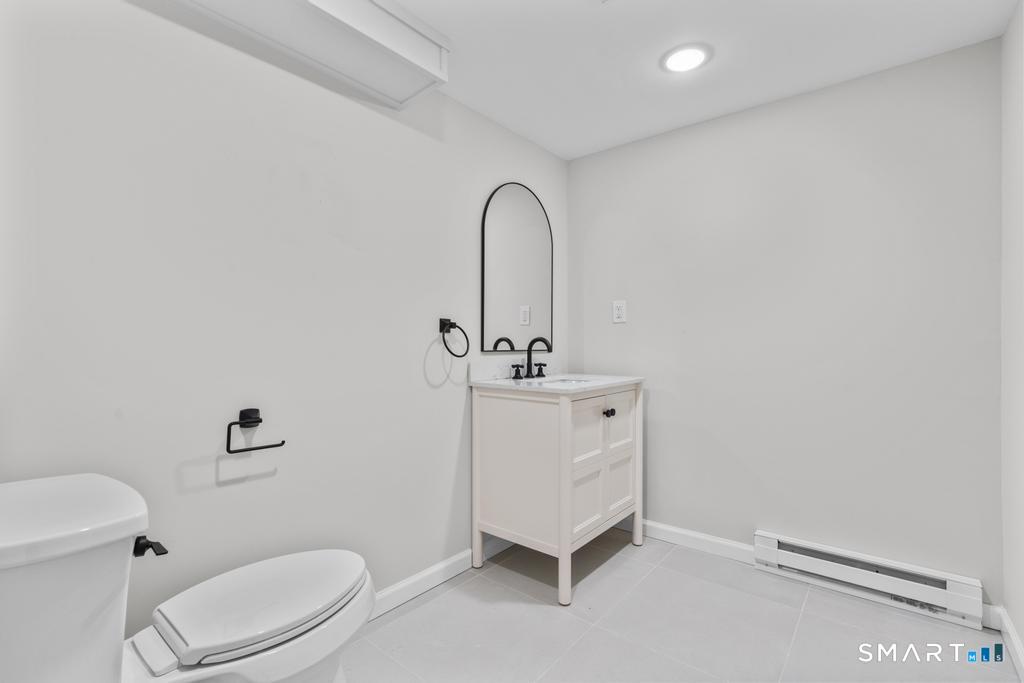 5-A Circle Drive East Haven CT 06512