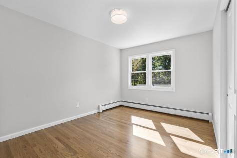 5-A Circle Drive East Haven CT 06512
