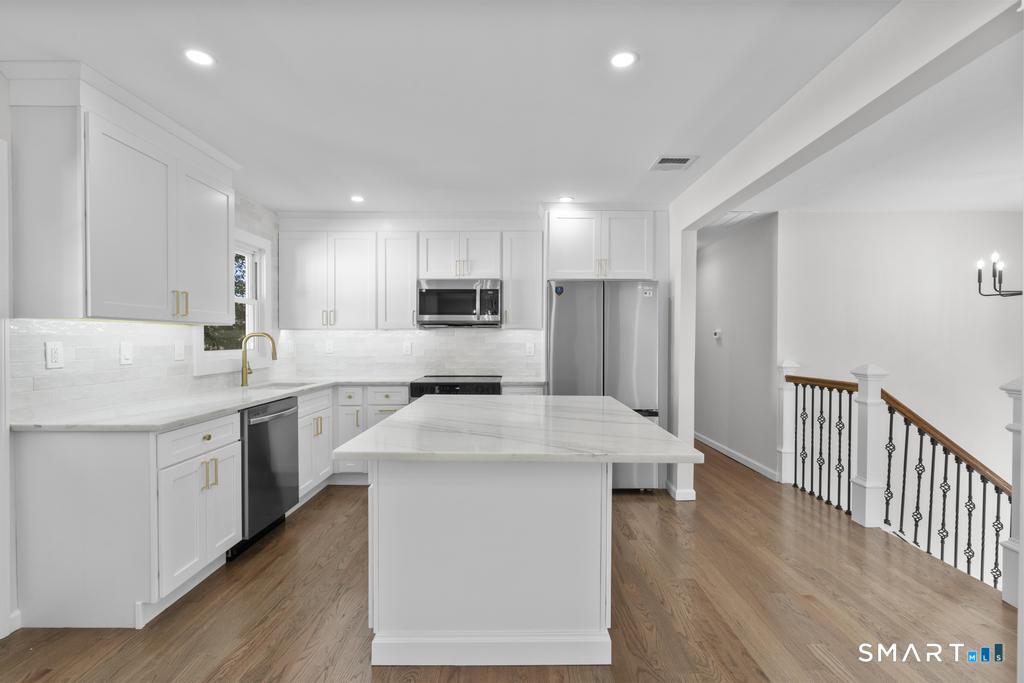 5-A Circle Drive East Haven CT 06512