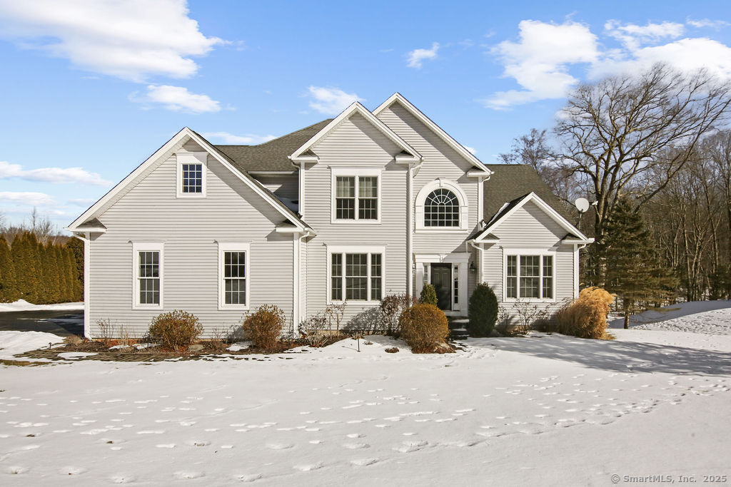 5 Castle Hill Manchester CT 06040