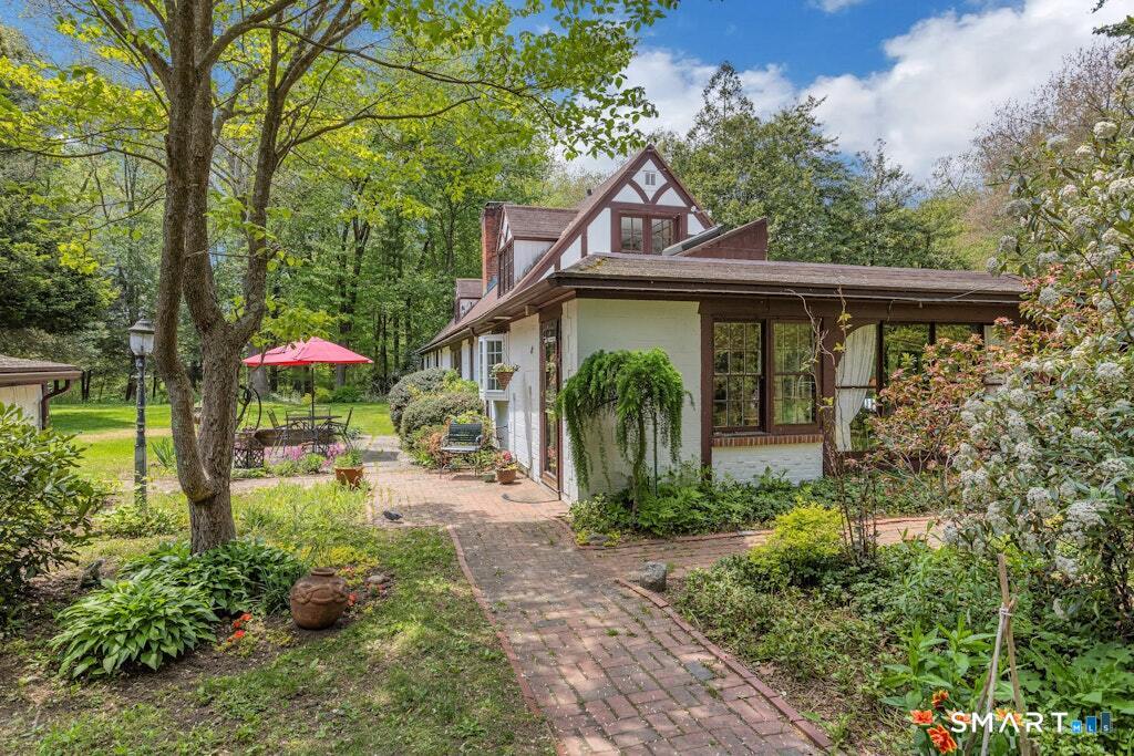 5917 Park Avenue Fairfield CT 06825