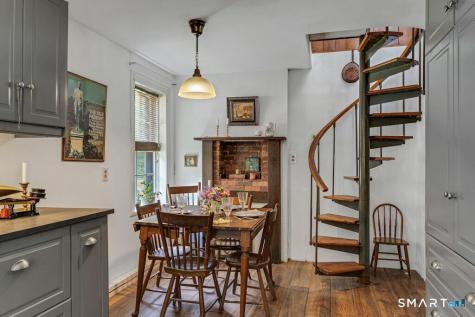 5917 Park Avenue Fairfield CT 06825